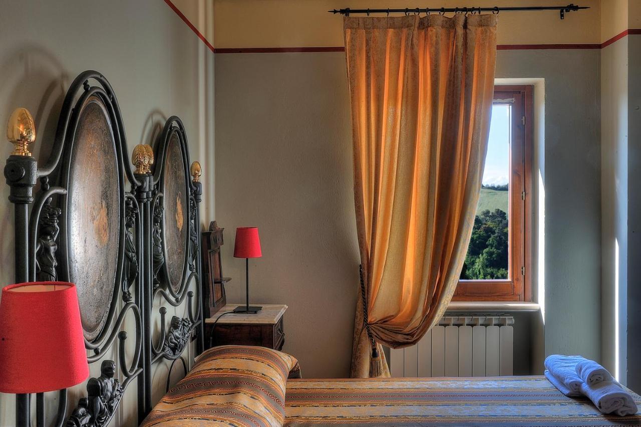 Albergo Diffuso Borgo Montemaggiore Montemaggiore al Metauro Екстер'єр фото